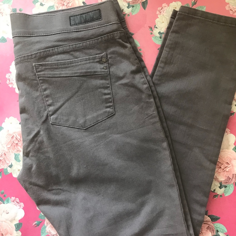 Plus Size Levi Jeggings